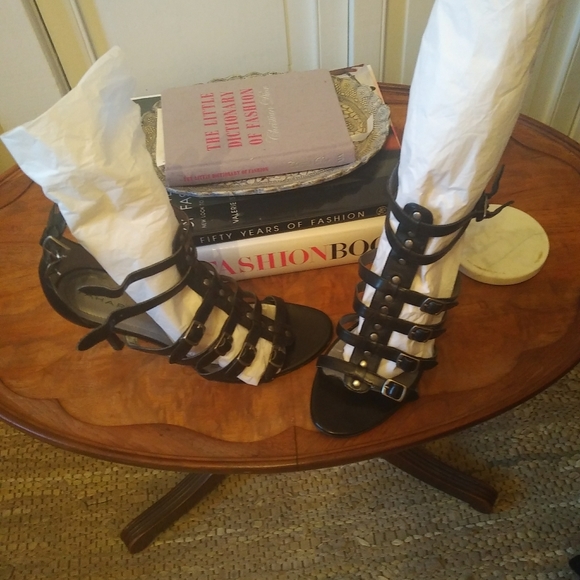 Tahari Leather Gladiator Sandal Heels - Picture 1 of 6